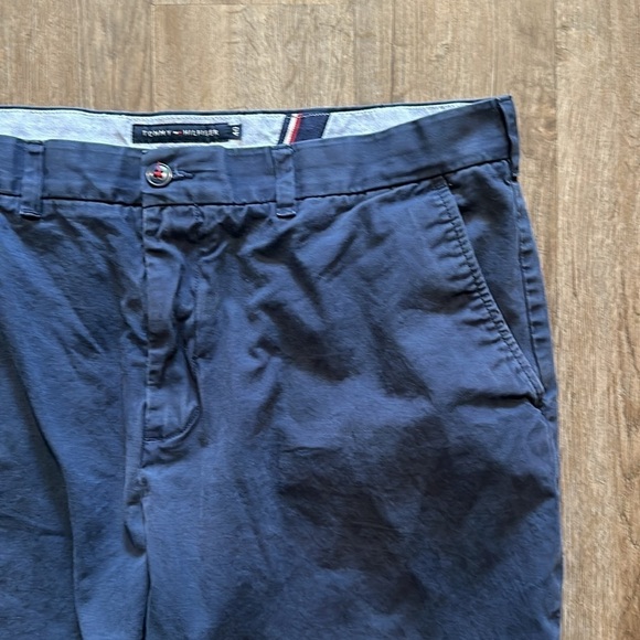 TOMMY HILFIGER SHORTS SIZE(40) - Picture 5 of 8